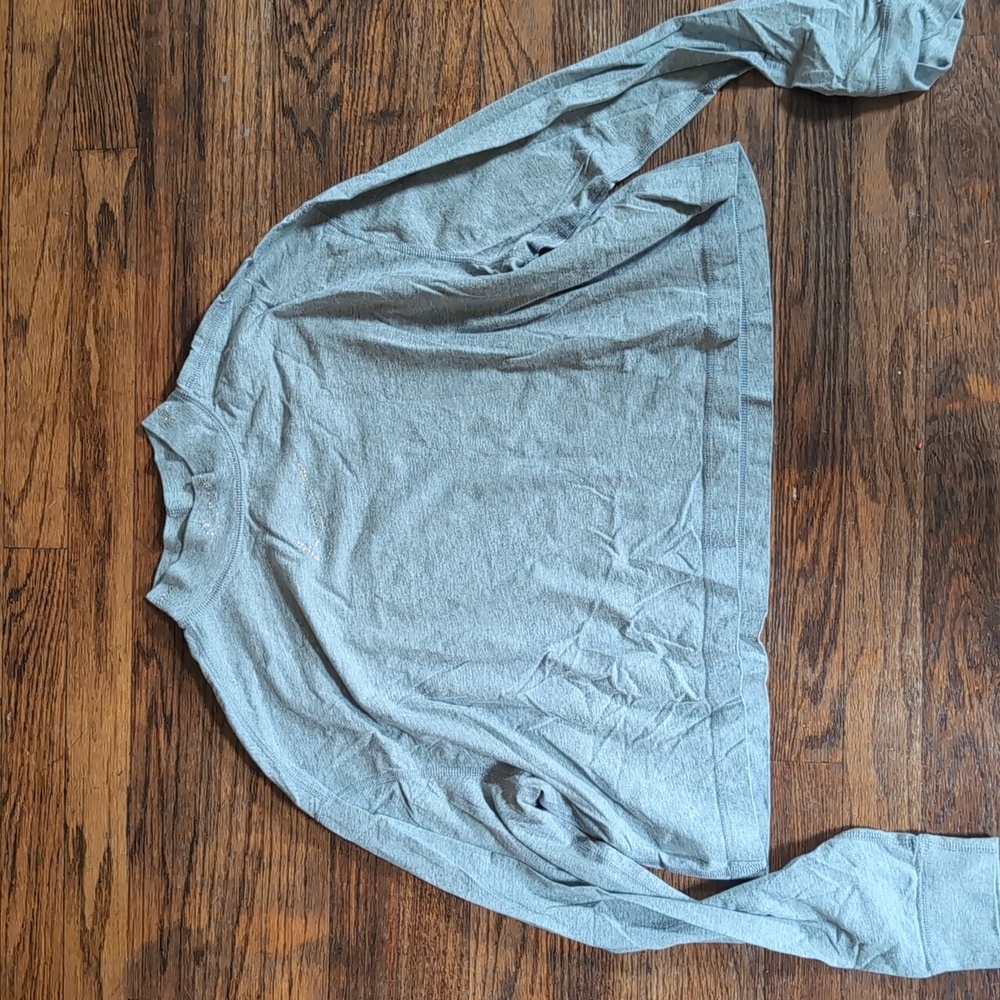 Nike Women's Heather Gray Long Sleeve Tee